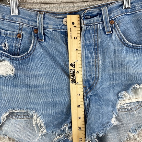 Levi’s 501 cut off shorts size 25 inseam 2” coastal cowgirl cheeky western boho - Picture 3 of 9